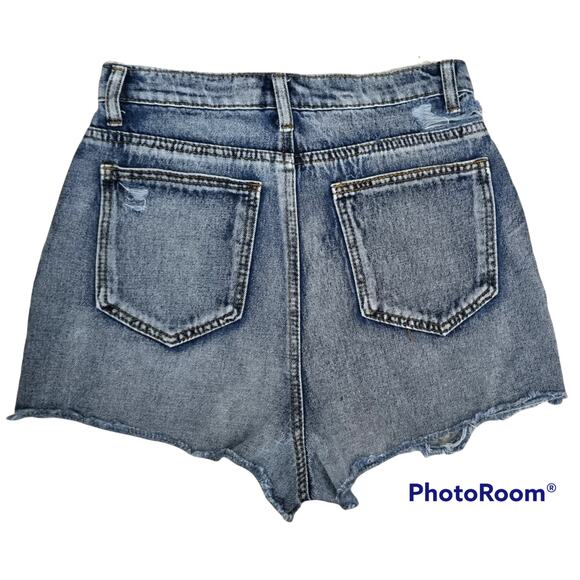 PrettyLittleThing Ripped Distressed Super Hi-Rise Shorts Size 4 - Picture 2 of 7